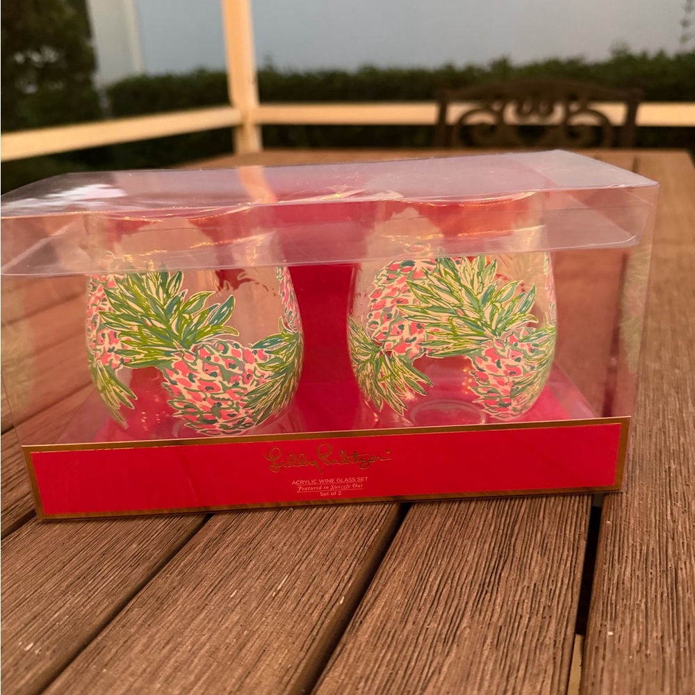 Lilly Pulitzer Pink and Green Acrylic Wine Glasses - Picture 7 of 8